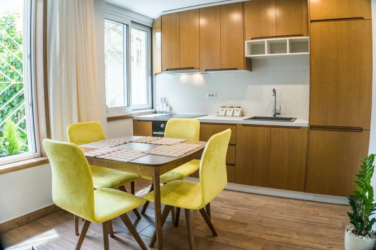 Venere Tirana Suite Bagian luar foto