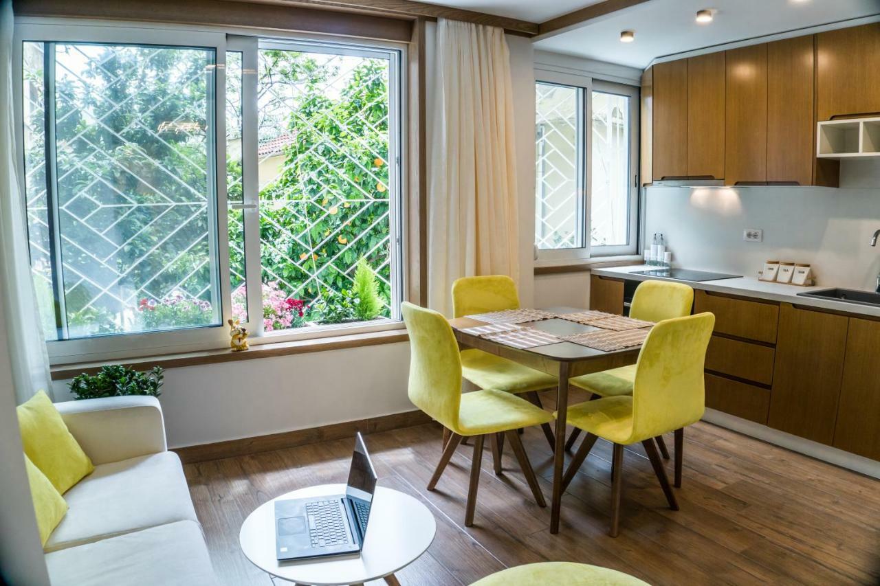 Venere Tirana Suite Bagian luar foto
