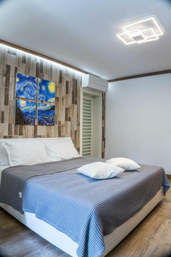 Venere Tirana Suite Bagian luar foto